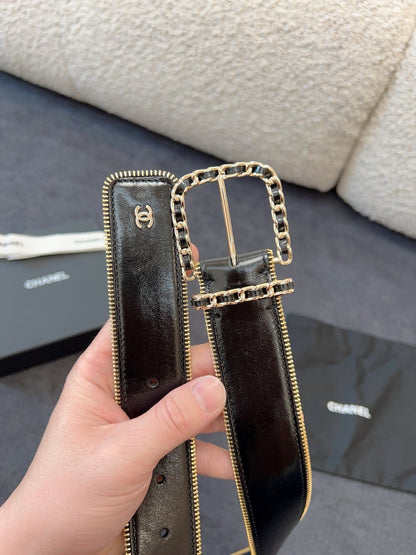 BELT 40MM IN BLACK CALFSKIN WITH INTERWOVEN CHAIN BUCKLE ZIPPER IN TRIM GOLD HARDWARE