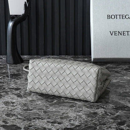 BV SMALL ANDIAMO 25CM GREY LAMBSKIN