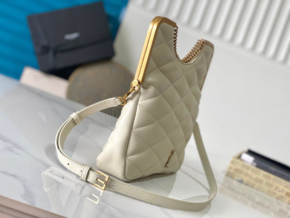 26 WHITE SHEEPSKIN WITH GOLD BUCKLE BAG