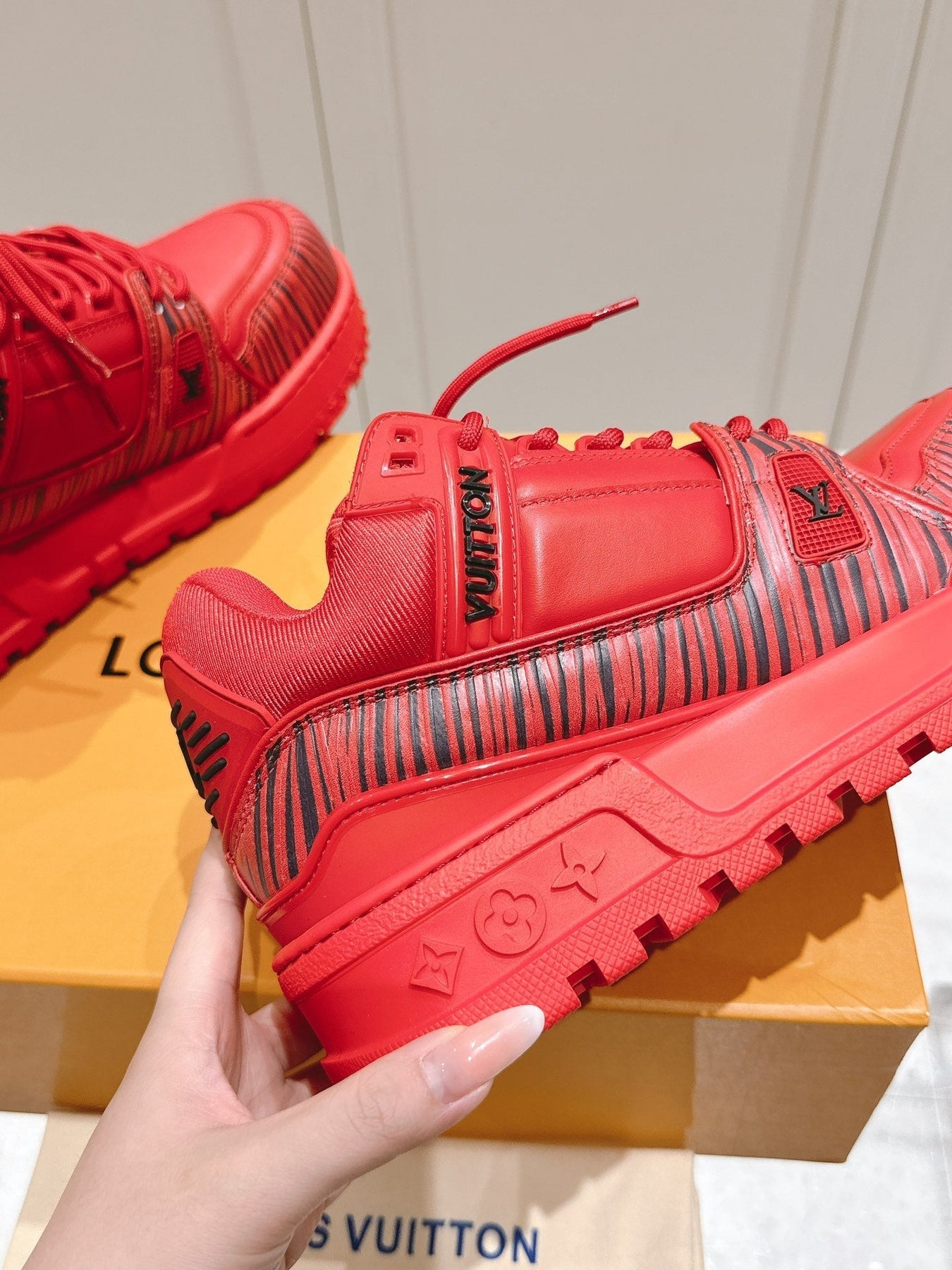 LV TRAINER MAXI LV X PARK SEO-BO IN RUBY RED CALFSKIN