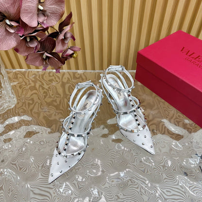 ROCKSTUD MIRROR-EFFECT PUMP WITH MATCHING STRAPS AND STUDS 95 MM SILVER CALFSKIN AND MESH