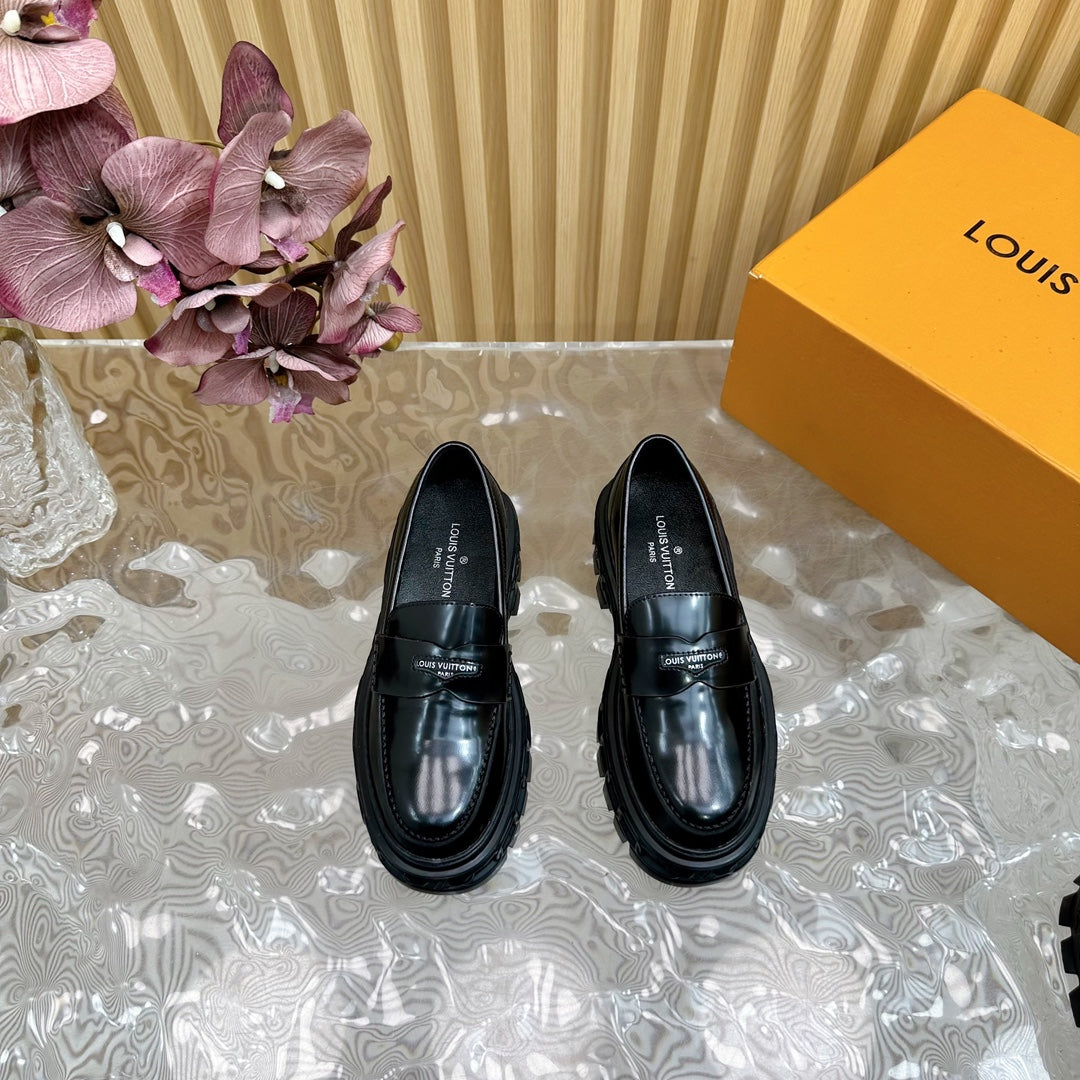 LV RECORD LOAFERS IN BLACK GLOSSY CALFSKIN