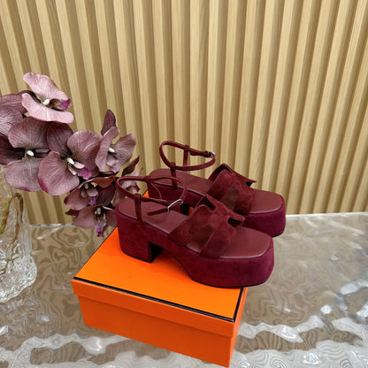 JAM 30 SANDAL IN BLOOD RED VELVET