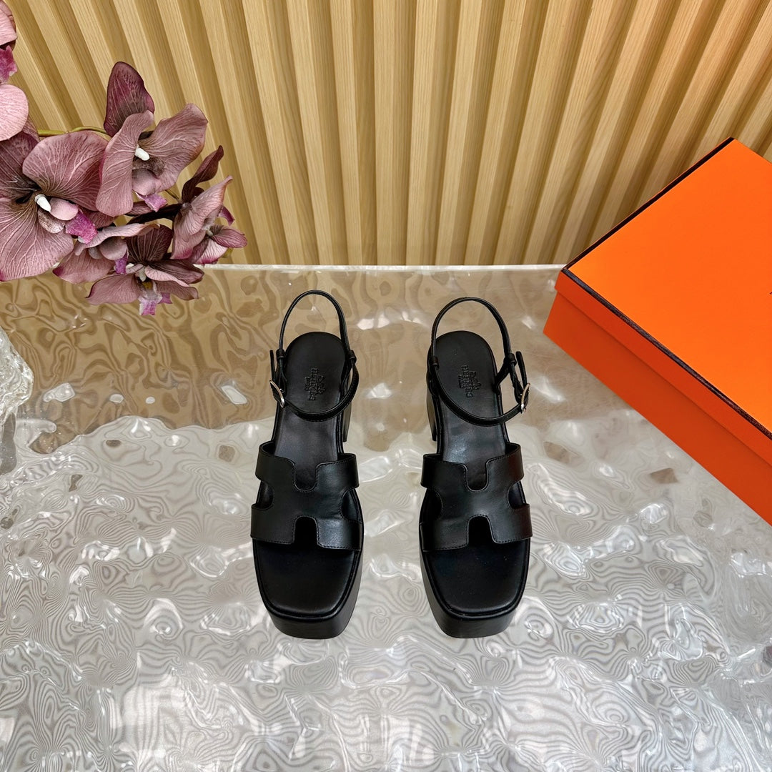 JAM 30 SANDAL IN BLACK CALFSKIN