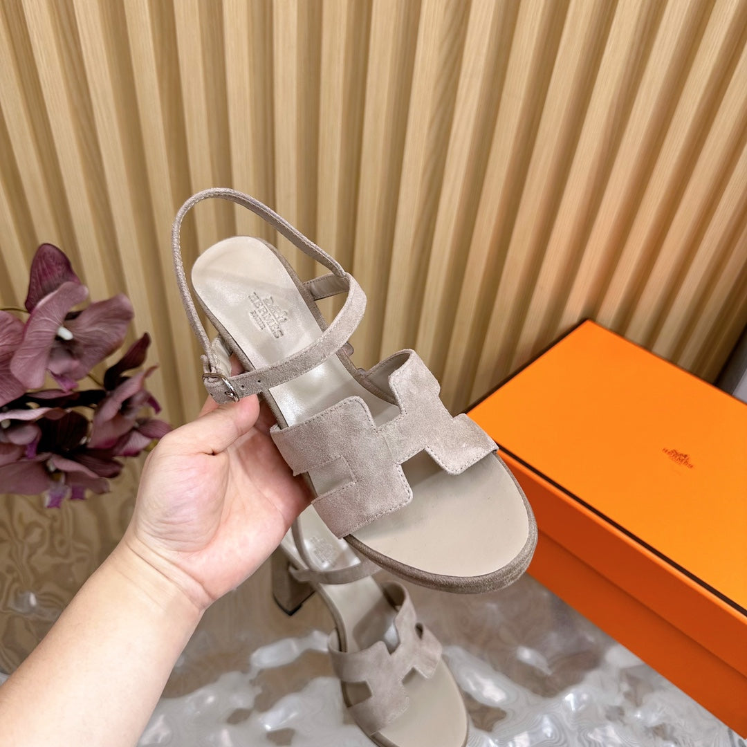 JAZZ 90 SANDAL IN PASTEL GRAY SUEDE