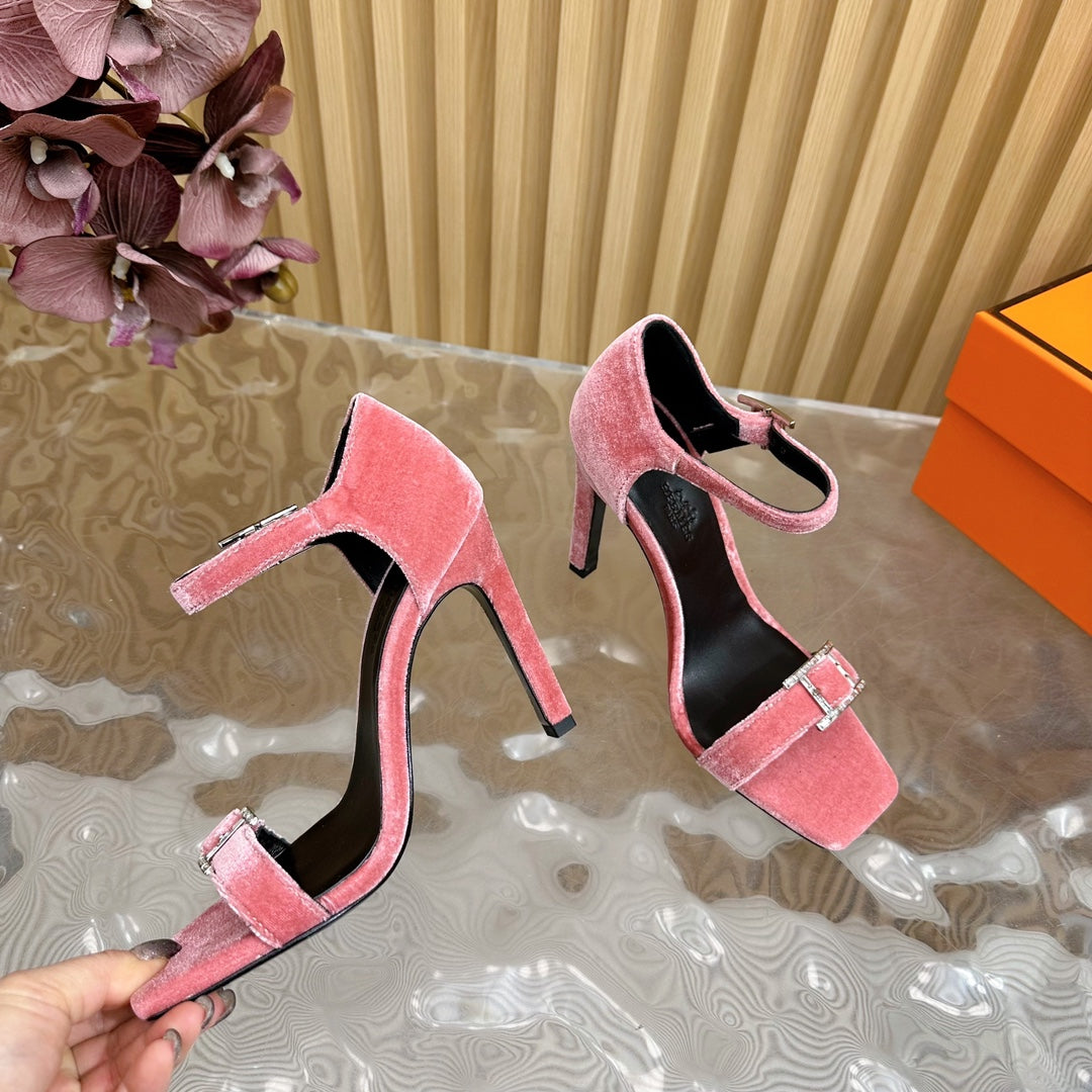 JULY SANDAL 105 MM IN ROUGE PINK VELVET