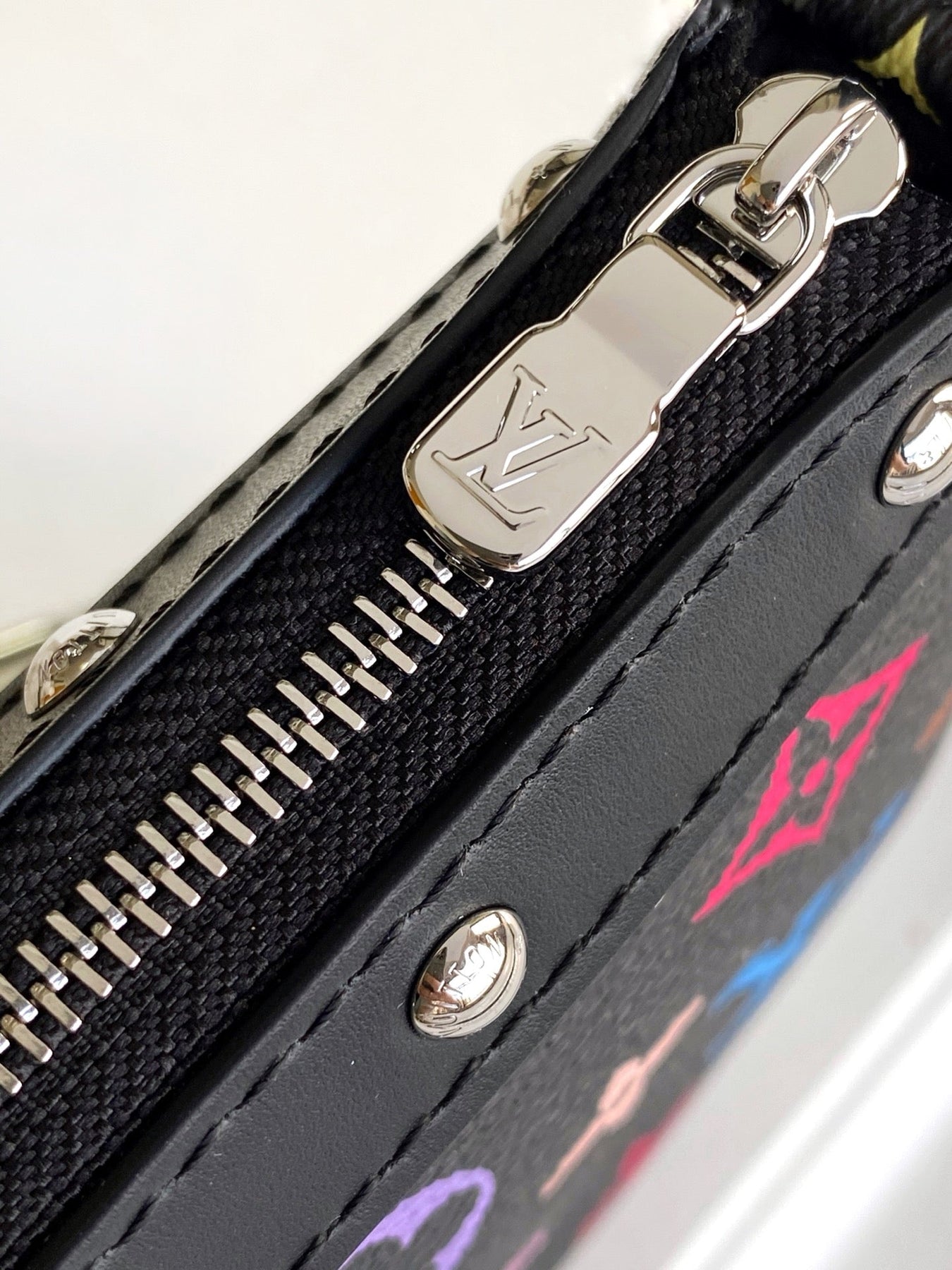 POCHETTE ACCESSOIRES 22 BAG IN MULTICOLOR MONOGRAM CANVAS AND COWHIDE