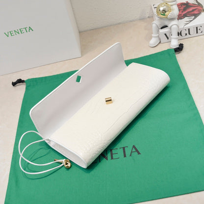 BV Long Clutch Andiamo 31 White Crocodile Calfskin Ghw