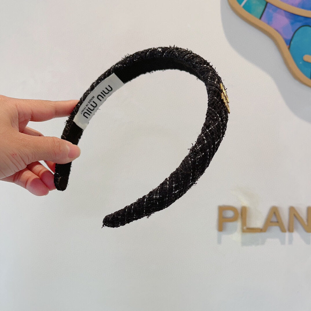 BLACK TWEED HAIRBAND GOLD LOGO 157215