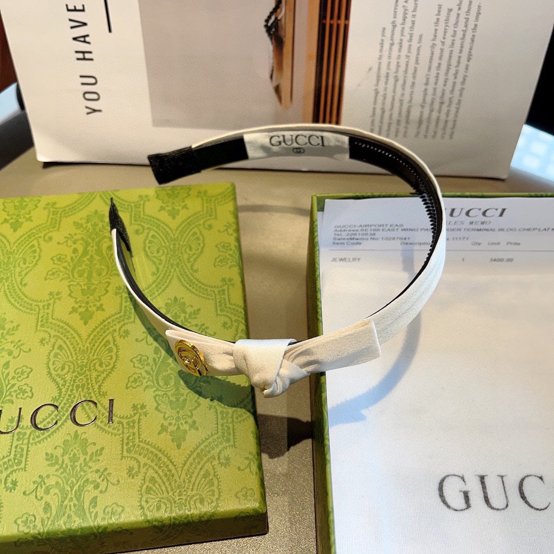 BOW HAIRBAND IN WHITE RE-NYLON 356590