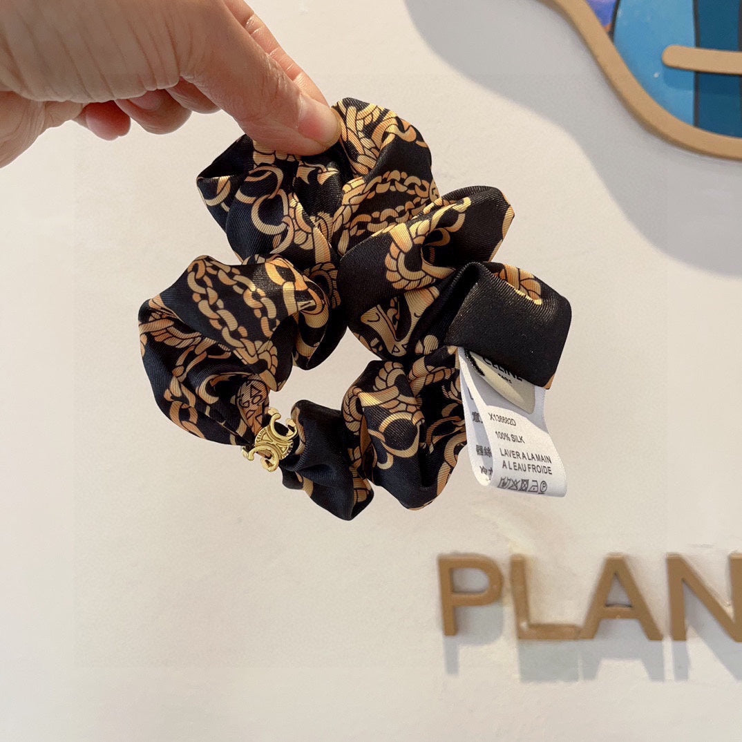 BLACK MIX LIGHT GOLD WRINKLED FABRIC SCRUNCHIE 378901