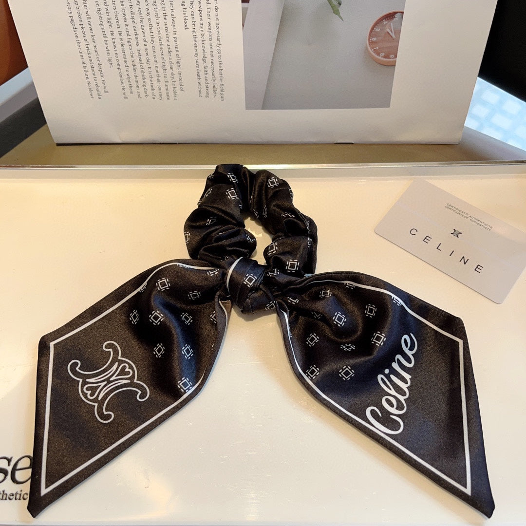 BLACK SILK SCRUNCHIE 420658