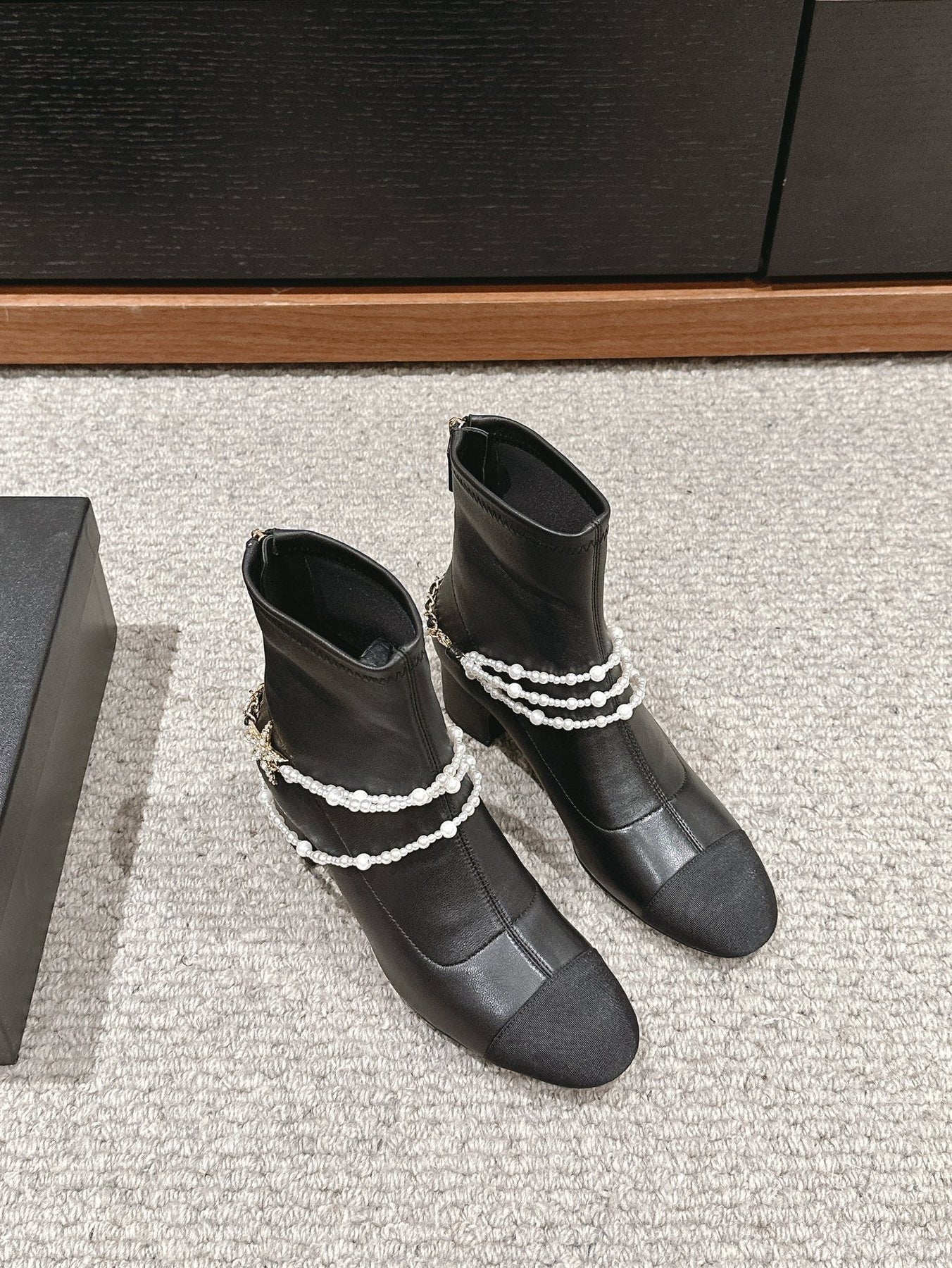 CC LOW CUT BOOTS IN BLACK STRETCH LAMBSKIN AND GROSGRAIN WITH PEARL CHAIN