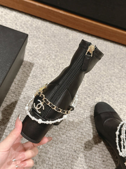 CC LOW CUT BOOTS IN BLACK STRETCH LAMBSKIN AND GROSGRAIN WITH PEARL CHAIN