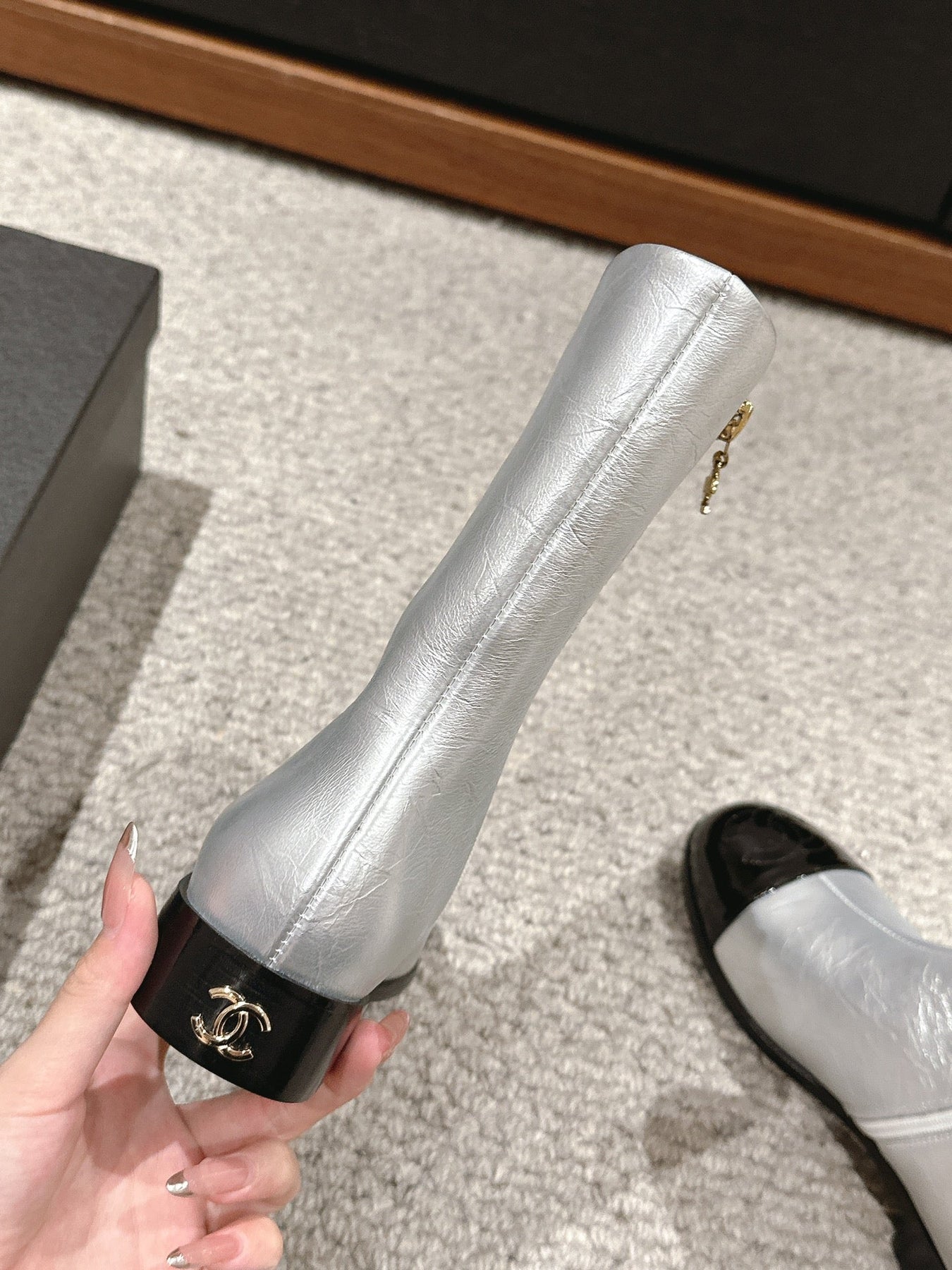 CC SHORT BOOTS IN SILVER MIX BLACK LAMBSKIN