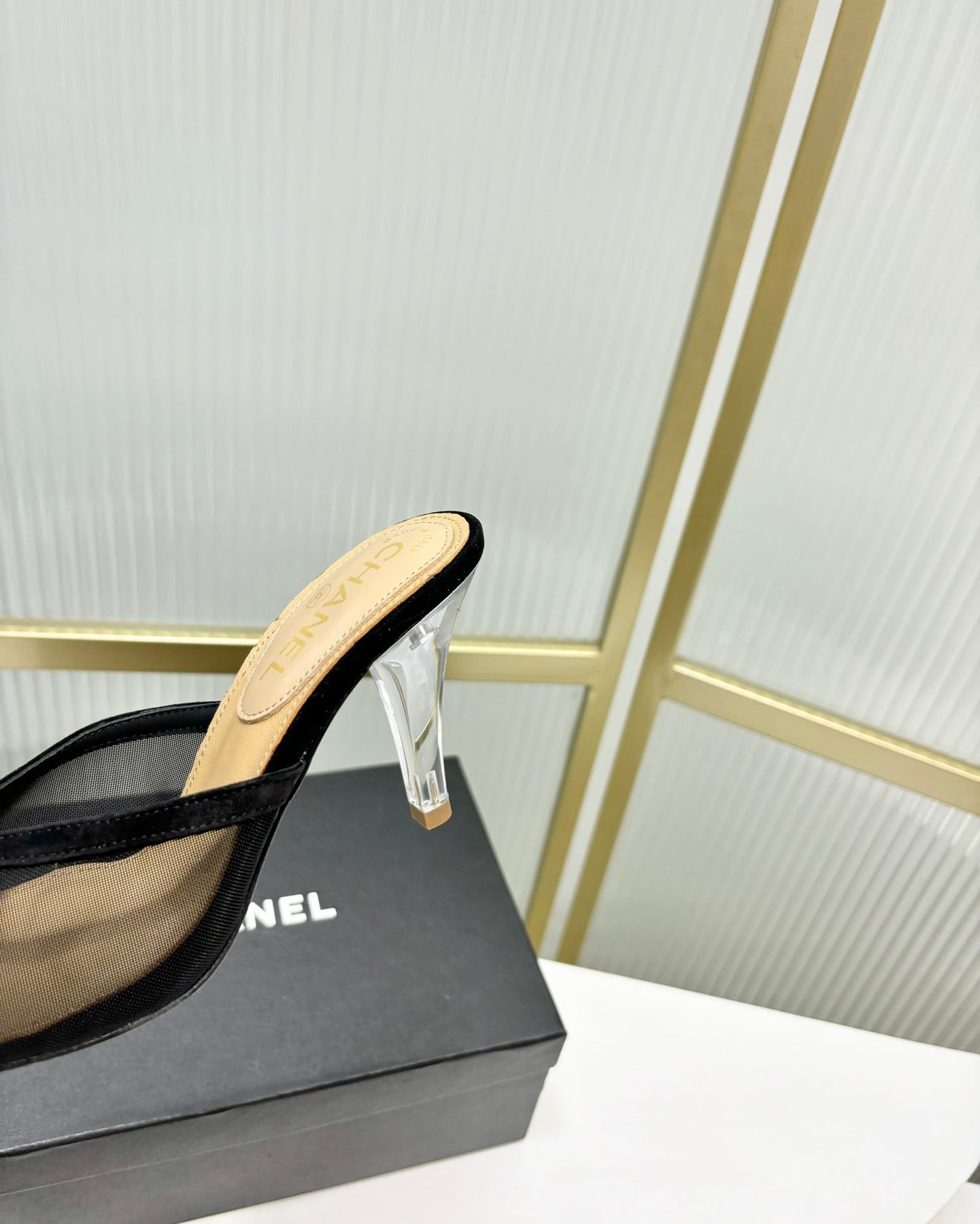 HIGH HEEL PEEP TOE IN BLACK BREATHABLE MESH