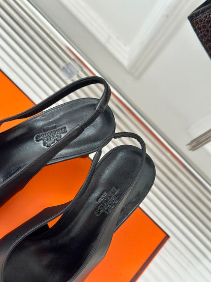 HIGH HEEL 75 MM POINTED- TOE SANDAL IN BLACK CALFSKIN