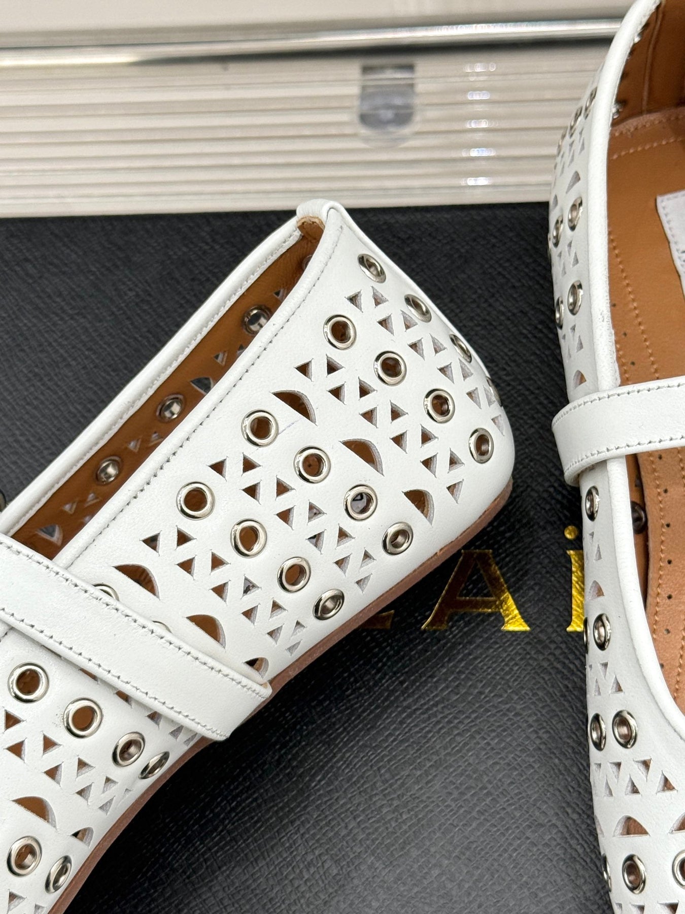 MARY JANE IN WHITE CALFSKIN