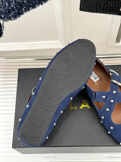 CROSSED STRAP BALLET FLATS IN NAVY BLUE SUEDE