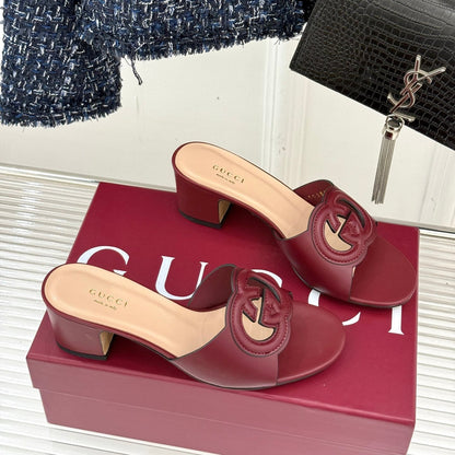 MID-HEEL MULE IN RED CALFSKIN