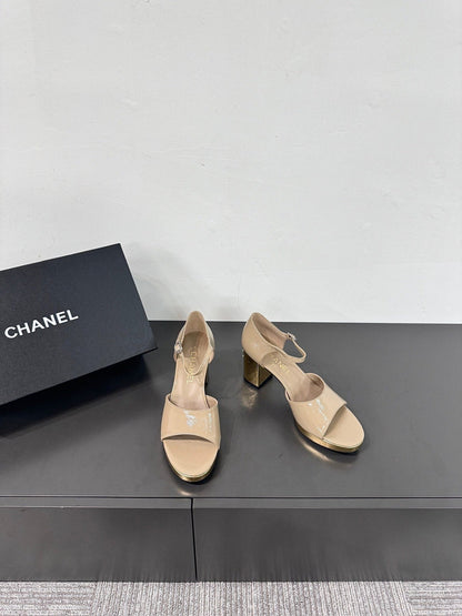 BLOCK HEEL SANDALS BEIGE SHEEPSKIN