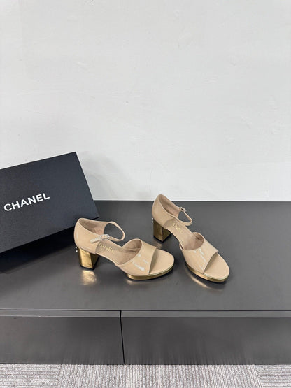 BLOCK HEEL SANDALS BEIGE SHEEPSKIN