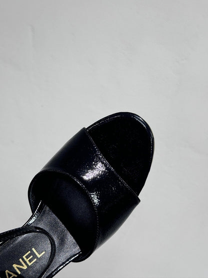 BLOCK HEEL SANDALS BLACK SHEEPSKIN