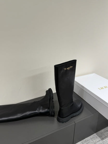 D-TOWN BOOTS IN BLACK CALFSKIN