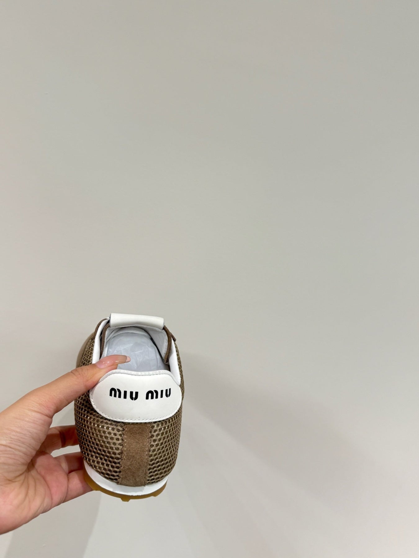 RETRO SNEAKERS IN COFFEE BROWN MESH AND SUEDE