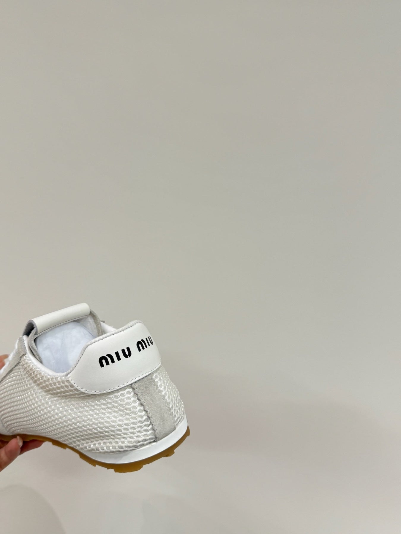 RETRO SNEAKERS IN BEIGE MESH AND SUEDE