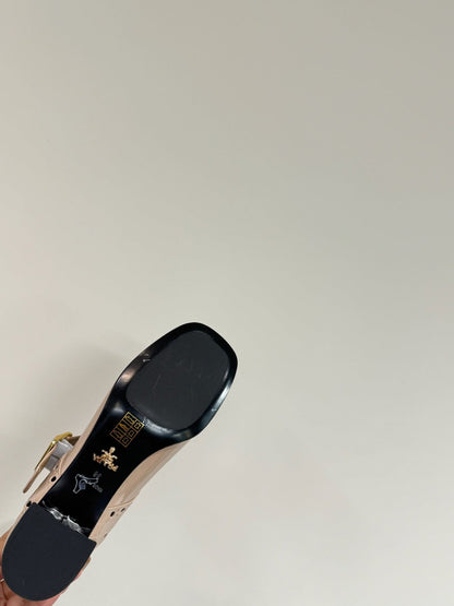 MARY JANE PUMPS IN BEIGE GLOSSY CALFSKIN