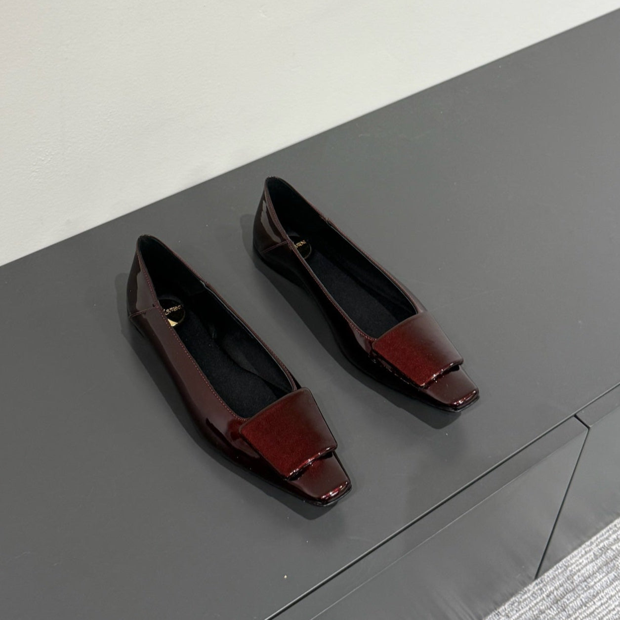 POPPY BALLET FLATS IN GARNET RED GLOSSY LAMBSKIN