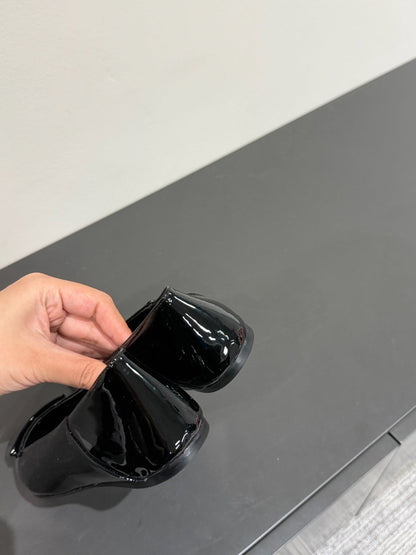 POPPY BALLET FLATS IN BLACK GLOSSY LAMBSKIN