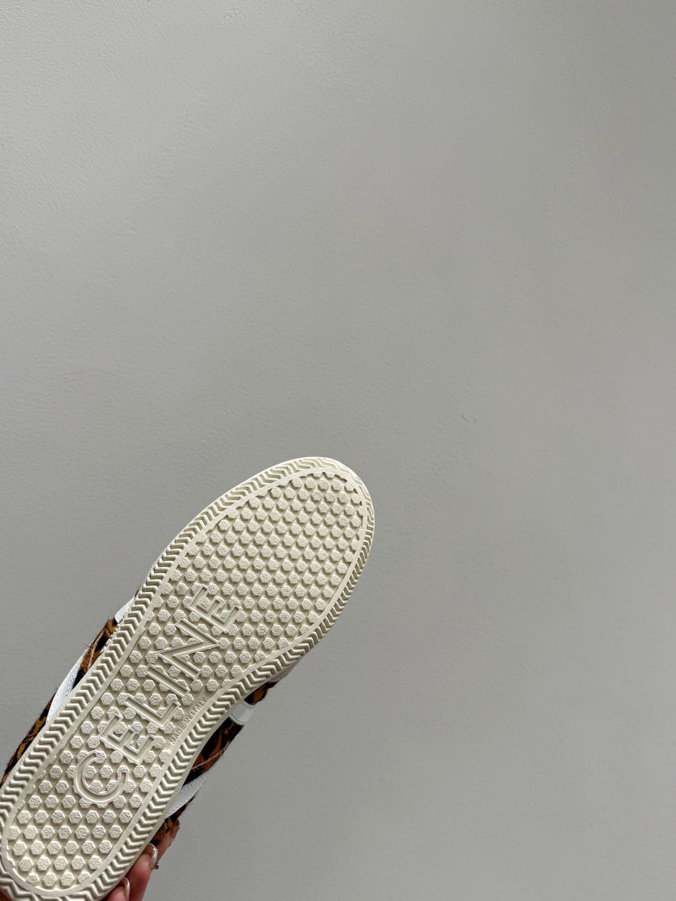 JOGGER LOW LACE-UP SNEAKER IN LEOPARD PRINTED HAIRY CALFSKIN