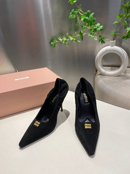 POINTED-TOE HIGH HEEL PUMPS IN BLACK SUEDE