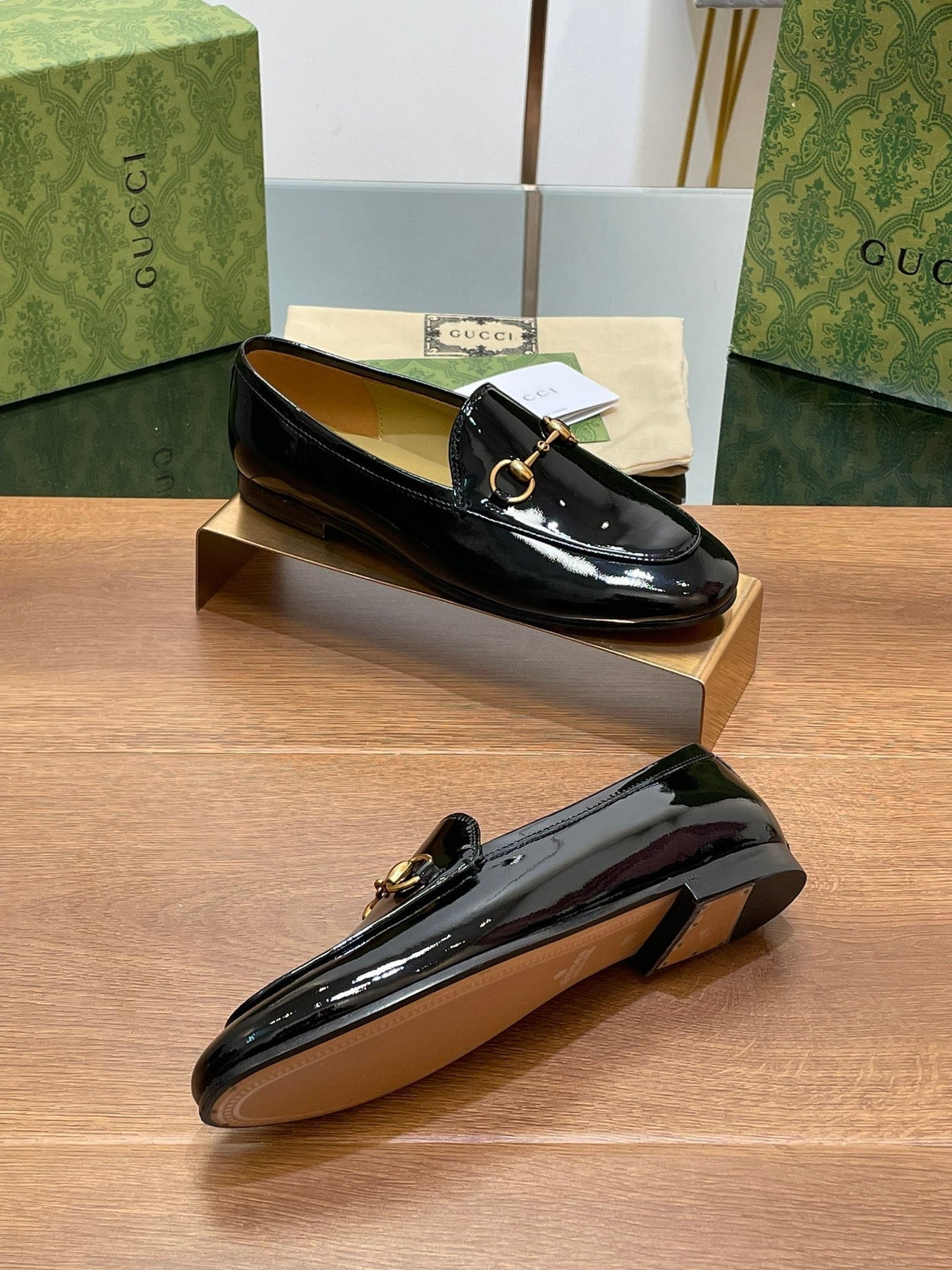 GG JORDAAN LOAFER GLOSSY BLACK LAMBSKIN