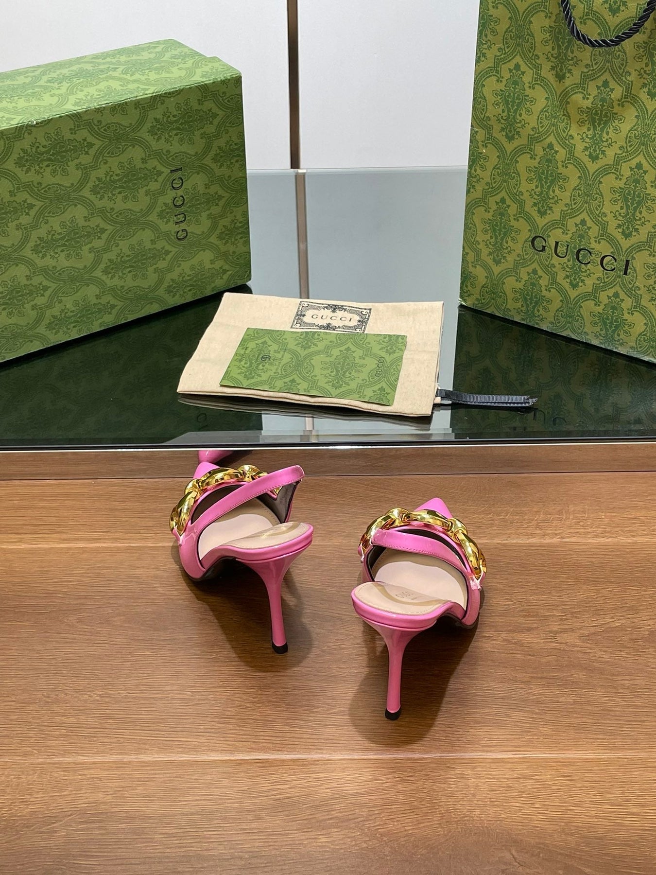 GG HIGH SLINGBACK 10.5 CM IN FUSICA PINK GLOSSY CALFSKIN WITH GOLD HARDWARE