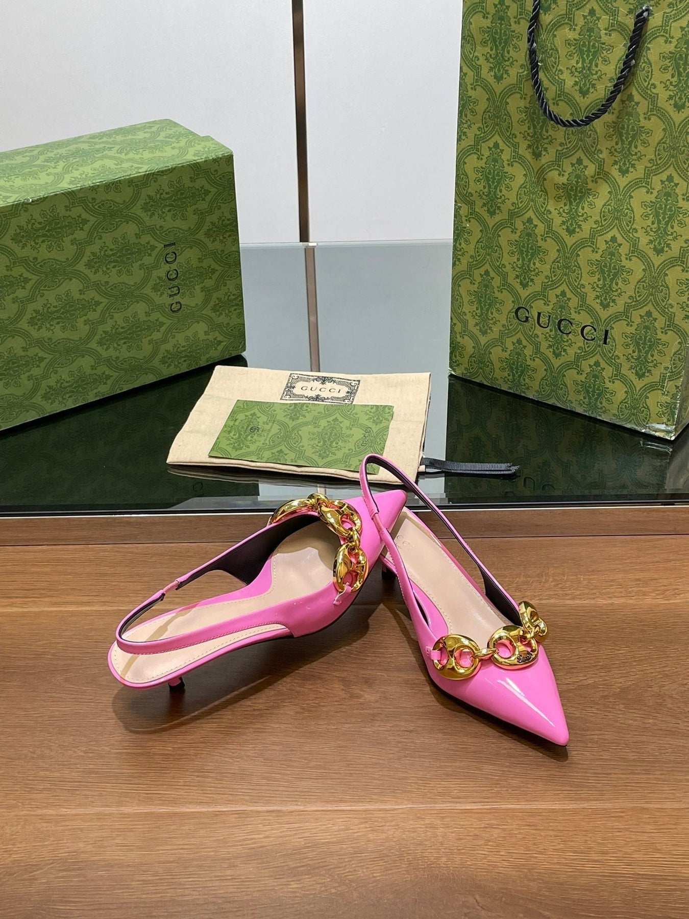 GG MID-HEELED SLINGBACK 4.5 CM IN FUSICA PINK GLOSSY CALFSKIN WITH GOLD HARDWARE