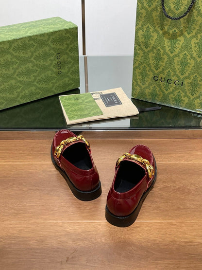 GG LOAFER SHOES IN BLOOD RED CALFSKIN WITH GOLD HARDWARE