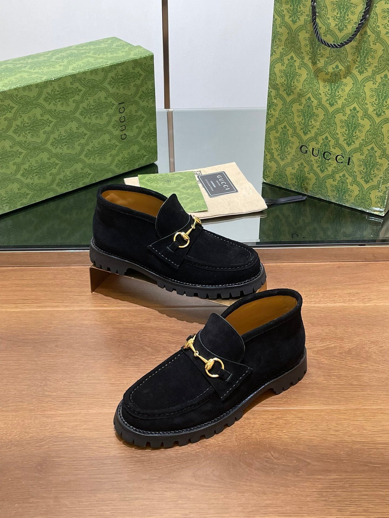 GG WOMEN'S HORSEBIT ANKLE BOOT IN BLACK SUEDE