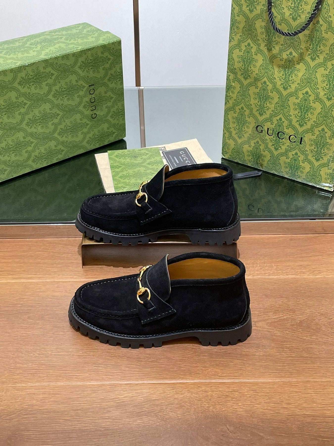 GG WOMEN'S HORSEBIT ANKLE BOOT IN BLACK SUEDE