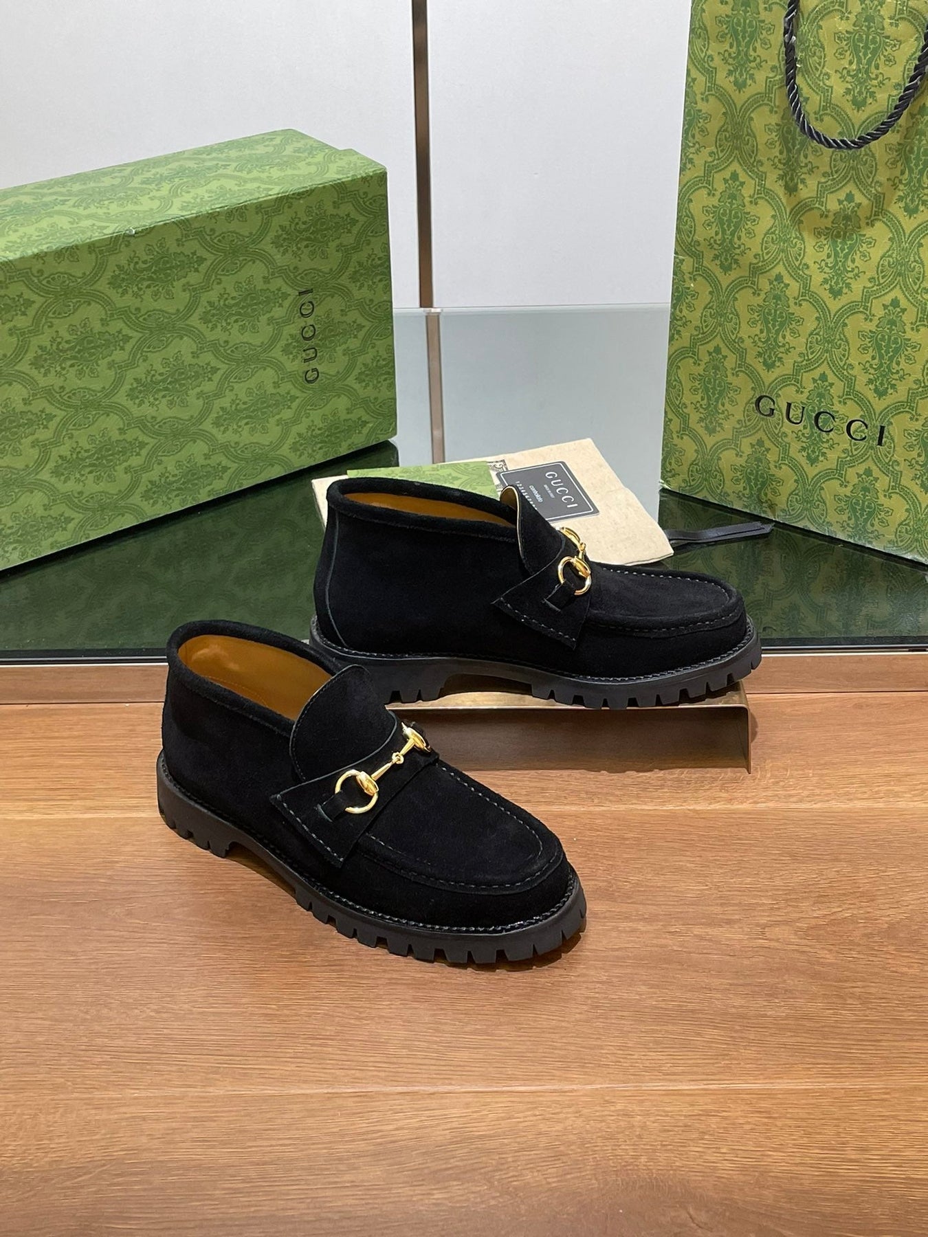 GG WOMEN'S HORSEBIT ANKLE BOOT IN BLACK SUEDE