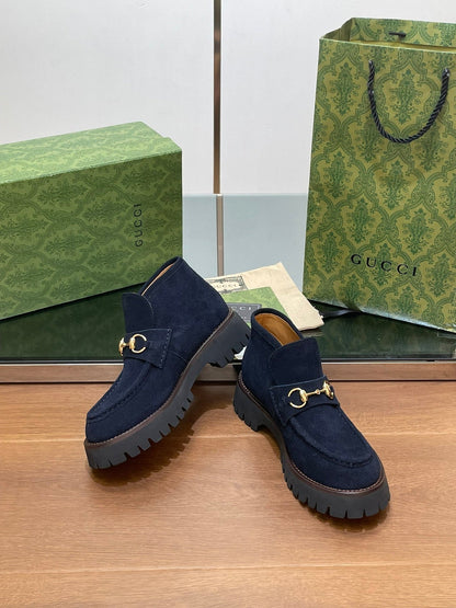 GG WOMEN'S HORSEBIT ANKLE BOOTS 4.5CM IN NAVY BLUE SUEDE