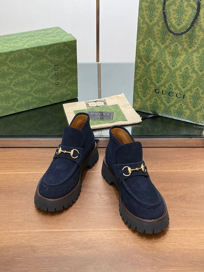 GG WOMEN'S HORSEBIT ANKLE BOOTS 4.5CM IN NAVY BLUE SUEDE