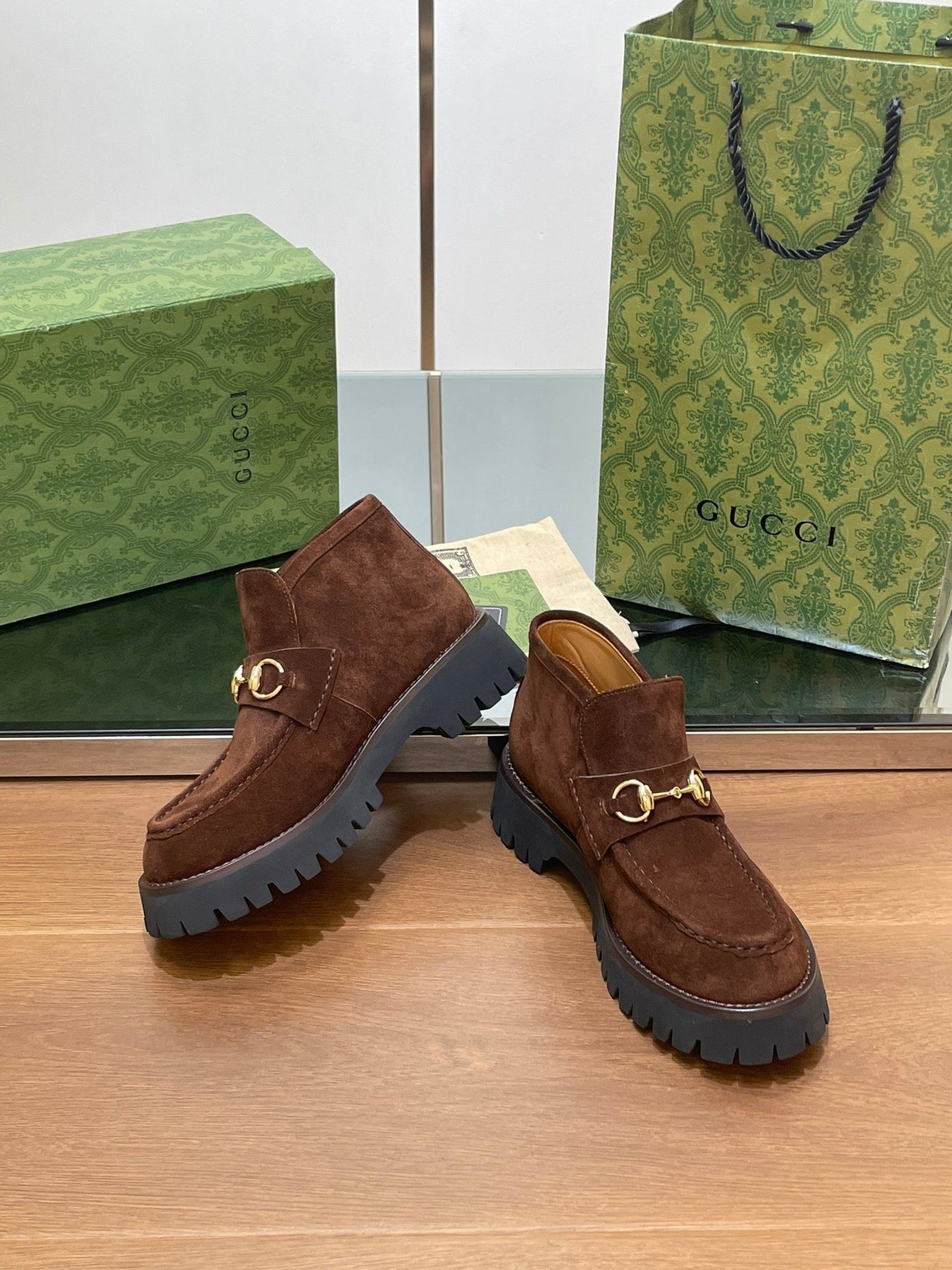 GG WOMEN'S HORSEBIT ANKLE BOOTS 4.5 CM IN DARK BROWN SUEDE