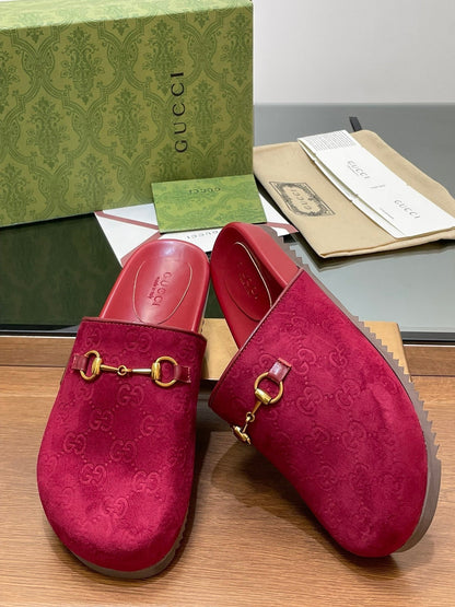 GG HORSEBIT MULE IN RED PINK EMBOSSED SUEDE AND SHEEPSKIN LINING