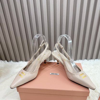 POINTED-TOE SLINGBACK IN BEIGE LAMBSKIN