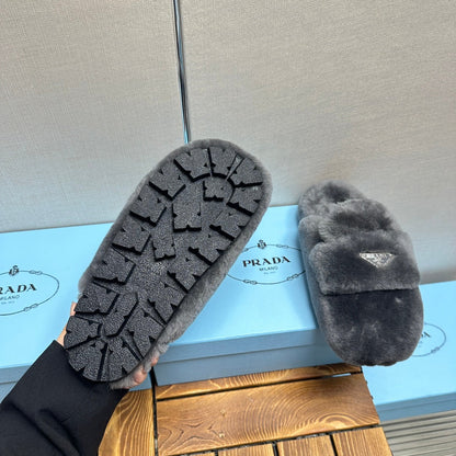 FLAT MULES IN GRAY RABBIT FUR