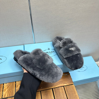 FLAT MULES IN GRAY RABBIT FUR