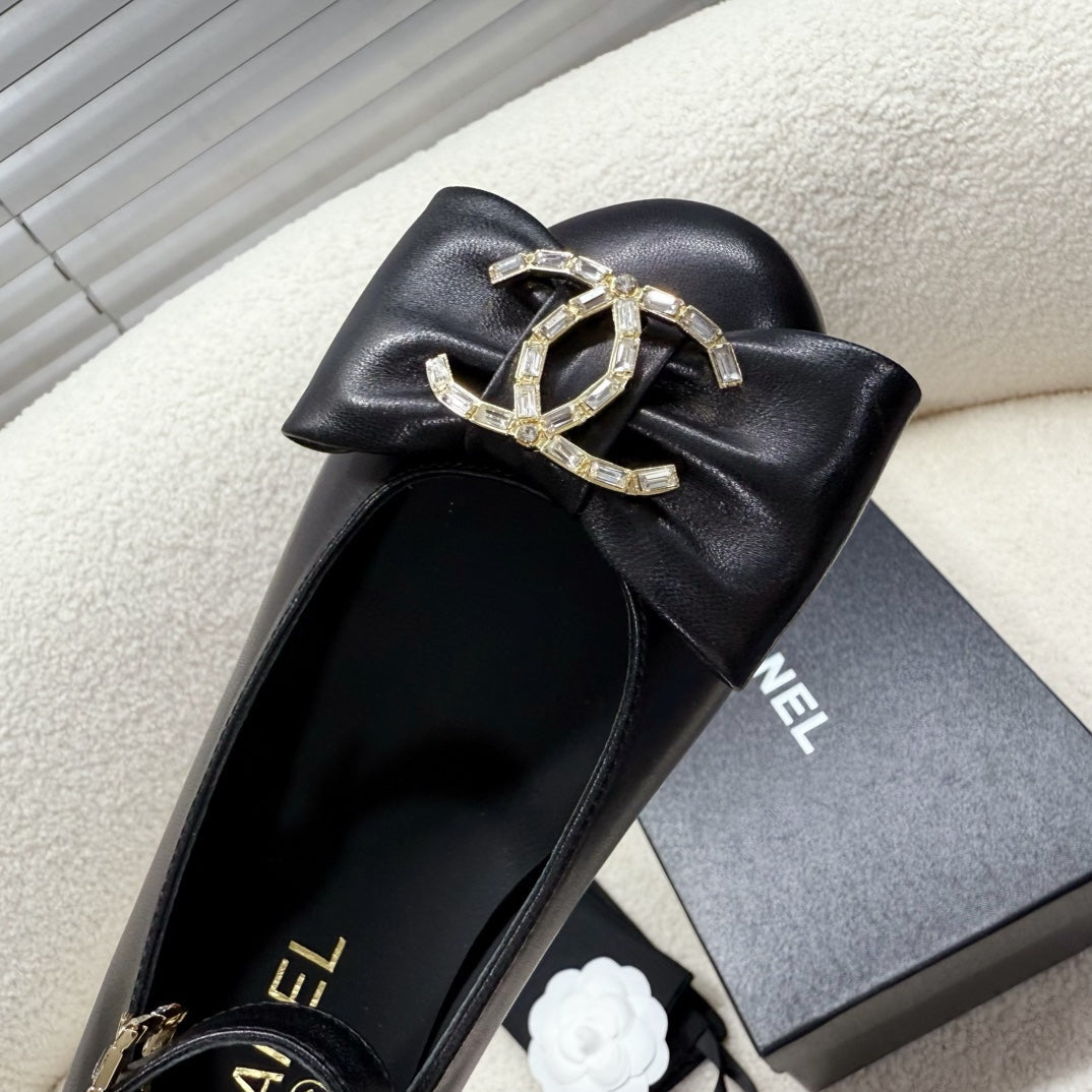 MARY JANE SHOES BLACK LAMBSKIN WITH BOW